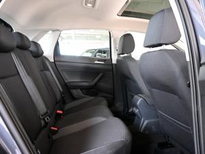 Volkswagen Polo hatch 1.0TSI Life auto - Image 14