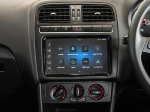 Volkswagen Polo Vivo hatch 1.6 Life - Image 10