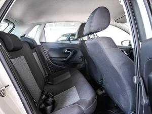 Volkswagen Polo Vivo hatch 1.6 Life - Image 14