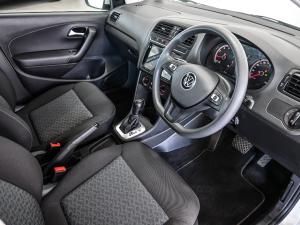 Volkswagen Polo Vivo hatch 1.6 Life - Image 9