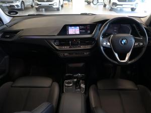 BMW 1 Series 118i Sport Line - Image 15