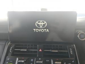 Toyota Land Cruiser 300 3.5T ZX - Image 13