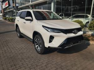 Toyota Fortuner 2.4GD-6 Raised Body automatic - Image 1