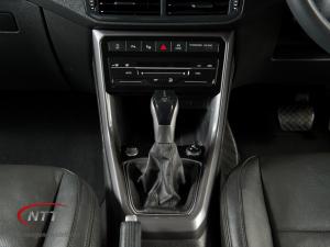 Volkswagen T-CROSS 1.5 TSI R-LINE DSG - Image 18