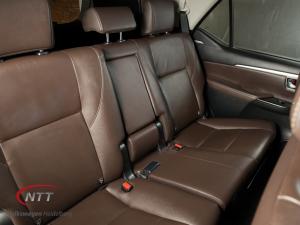 Toyota Fortuner 2.8GD-6 Raised Body automatic - Image 15