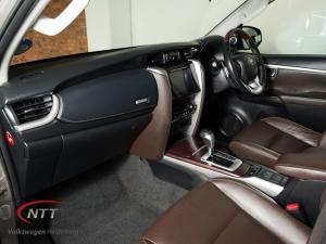 Toyota Fortuner 2.8GD-6 Raised Body automatic - Image 7