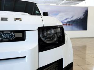 Land Rover Defender 130 D300 X-Dynamic HSE - Image 13