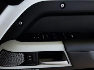 Land Rover Defender 130 D300 X-Dynamic HSE - Image 26