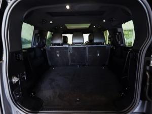 Land Rover Defender 130 D300 X-Dynamic HSE - Image 8