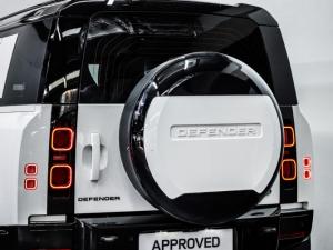 Land Rover Defender 110 D300 X-Dynamic HSE - Image 10