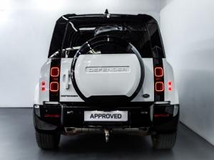 Land Rover Defender 110 D300 X-Dynamic HSE - Image 6