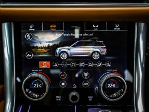 Land Rover Range Rover Sport HSE Dynamic Black P400e - Image 16