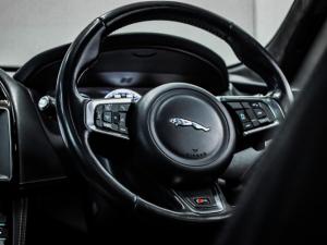 Jaguar F-Pace 30d AWD S - Image 17