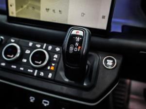 Land Rover Defender 110 D300 X-Dynamic HSE - Image 15