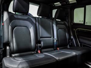 Land Rover Defender 110 D300 X-Dynamic HSE - Image 20