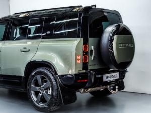 Land Rover Defender 110 D300 X-Dynamic HSE - Image 9
