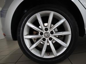 Volkswagen Polo hatch 1.2TSI Highline - Image 25