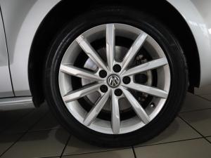 Volkswagen Polo hatch 1.2TSI Highline - Image 26