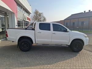Toyota Hilux 3.0D-4D double cab Raider Heritage Edition - Image 3