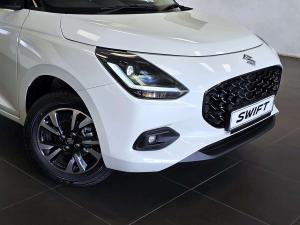 Suzuki Swift 1.2 GLX auto - Image 2