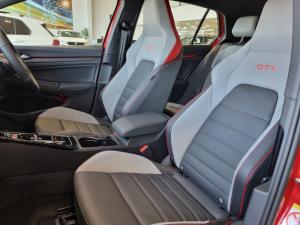 Volkswagen Golf GTI - Image 7