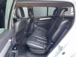 Isuzu mu-X 3.0 - Image 12