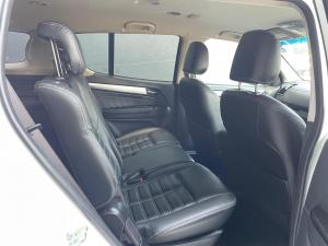 Isuzu mu-X 3.0 - Image 13