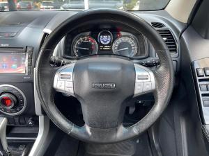 Isuzu mu-X 3.0 - Image 21