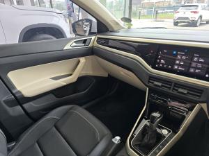 Volkswagen Polo sedan 1.0TSI Style - Image 12
