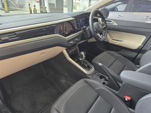 Volkswagen Polo sedan 1.0TSI Style - Image 15