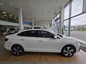 Volkswagen Polo sedan 1.0TSI Style - Image 4