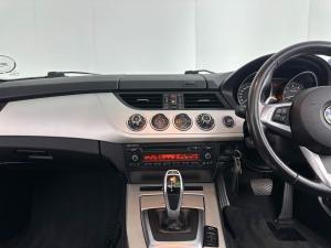 BMW Z4 sDRIVE20i automatic - Image 18