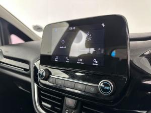 Ford Fiesta 1.0 Ecoboost Trend 5-Door automatic - Image 12