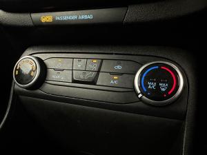 Ford Fiesta 1.0 Ecoboost Trend 5-Door automatic - Image 8
