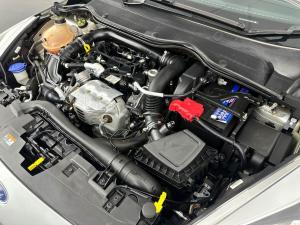 Ford Fiesta 1.0 Ecoboost Trend 5-Door automatic - Image 18