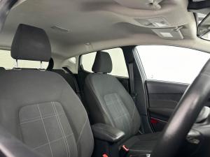 Ford Fiesta 1.0 Ecoboost Trend 5-Door automatic - Image 10