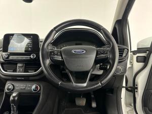 Ford Fiesta 1.0 Ecoboost Trend 5-Door automatic - Image 18