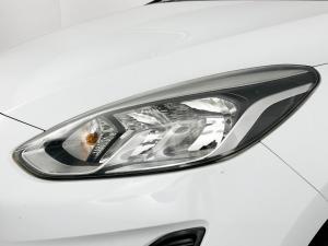 Ford Fiesta 1.0 Ecoboost Trend 5-Door automatic - Image 9
