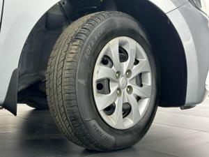 Hyundai i20 1.4 Motion automatic - Image 10