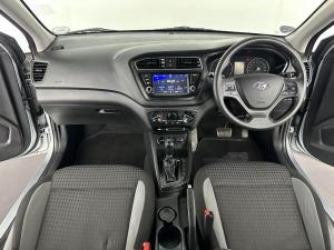 Hyundai i20 1.4 Motion automatic - Image 20