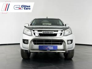 Isuzu KB 300 D-TEQ LX Standard automaticD/C - Image 1