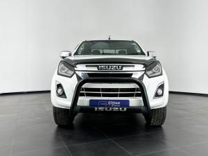 Isuzu D-MAX 300 LX automatic E/CAB - Image 3
