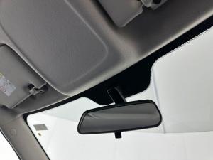 Mahindra XUV300 1.2T SE - Image 12