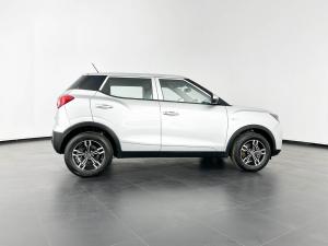 Mahindra XUV300 1.2T SE - Image 6