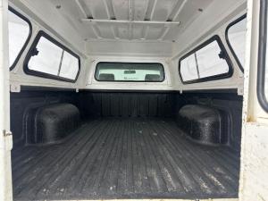 Nissan Hardbody NP300 2.0i LWBS/C - Image 12