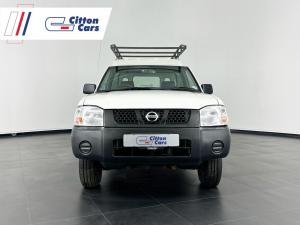 Nissan Hardbody NP300 2.0i LWBS/C - Image 1