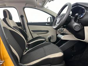 Renault Triber 1.0 Prestige / Intens AMT - Image 15