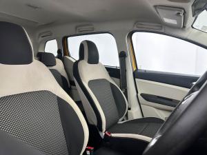 Renault Triber 1.0 Prestige / Intens AMT - Image 17