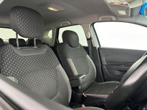 Renault Captur 1.2T Dynamique EDC 5-Door - Image 10