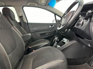 Renault Captur 1.2T Dynamique EDC 5-Door - Image 15